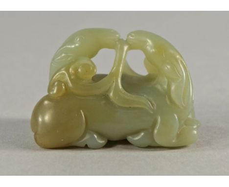 A Chinese jade carving of a pair of horses, late 19th/20th century, pierced and modelled with linzi mushrooms, 5.5cm wide
