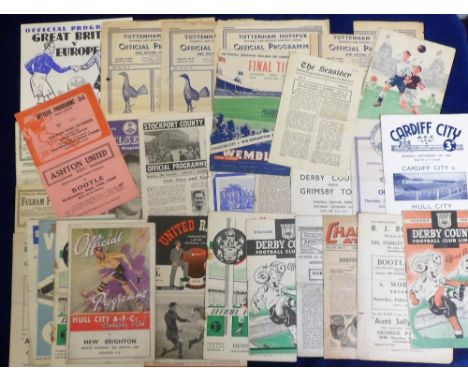 Football programmes, 1940's selection, 30 programmes inc. Manchester United v Everton 1948/9, Cardiff v Hull City 49/50, Leic