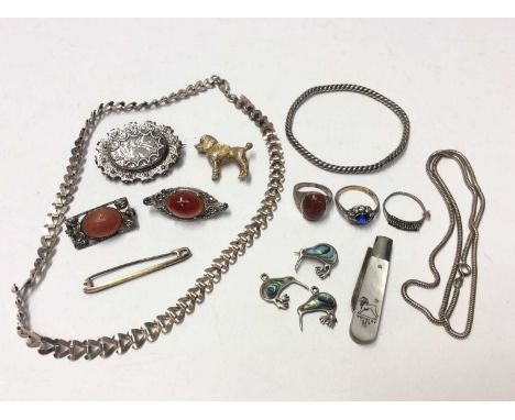 Group silver and white metal jewellery including Victorian oval brooch with engraved bird decoration, silver gilt poodle broo