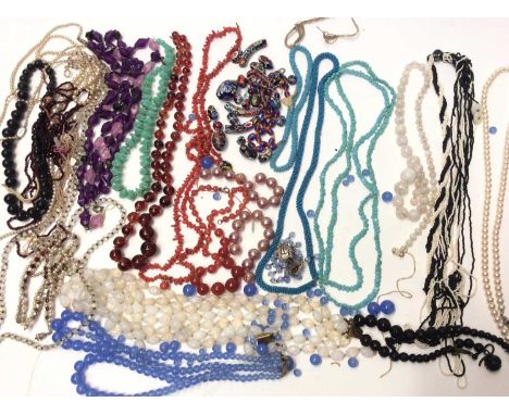 Collection vintage bead necklaces and loose beads including coral, carnelian, micro bead and glass