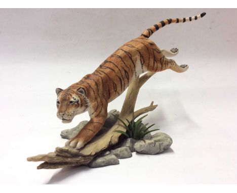 Border Fine Arts limited edition model Bengal Tiger, No. 272 of 750 by R T RobertsCondition report: Very good condition, no p