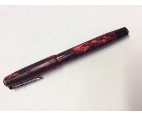 Vintage Parker Royal Challenger Pen in Red finishCondition report: Some wear to the plating on the metal end cap and clip. Ov