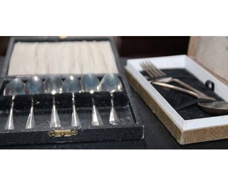 SET OF SIX SILVER TEASPOONS
maker 'H.F & Co', Sheffield 1944, in a fitted case; together with a silver Christening set, maker