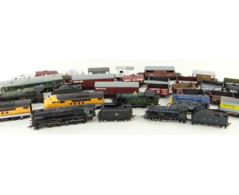 COLLECTION OF BACHMANN &amp; MAINLINE 'OO' GAUGE ELECTRIC LOCOMOTIVES AND ROLLING STOCK, including GW Soughton Hall 6962 loco