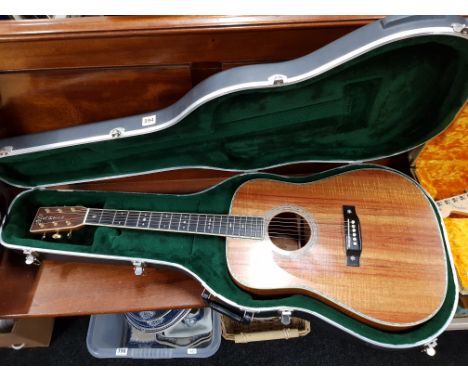 ORIGINAL ACCOUSTIC C F MARTIN GUITAR &amp; CASE MODEL D42K2L SERIAL NO 1039147