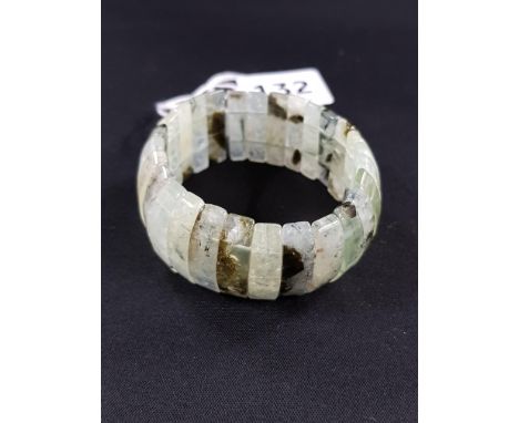 JADE BANGLE