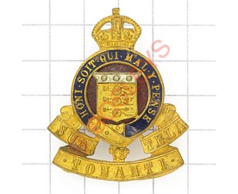 Royal Army Ordnance Corps Officer’s cap badge circa 1947-49. Gilt and enamel large pattern with “Tonanti” scroll. Reverse imp