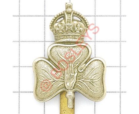 Irish. Ulster 14th Bn (Young Citizens) Royal Irish Rifles WW1 “Kitchener’s Army” cap badge. Fine scarce die-stamped white met