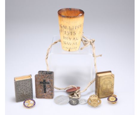 WW1 MEMENTOS: A HORN BEAKER, with scratched engraving 'Gallipoli 1915 Royal Naval Division Anson S and V Hood Howe', ID discs