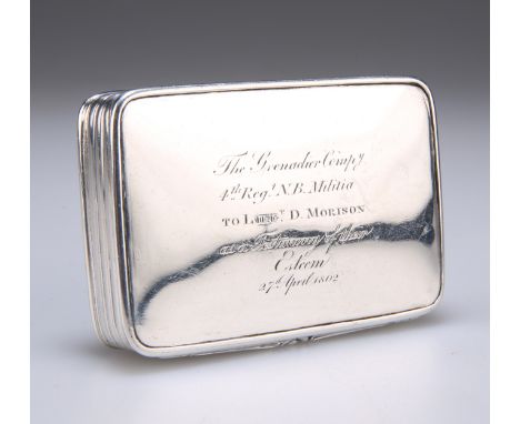 A STUNNING SILVER POCKET SIZE SNUFF BOX BY SILVERSMITH A G WIGHTON OF EDINBURGH, engraved to lid 'The Grenadier Comp'y 4th Re