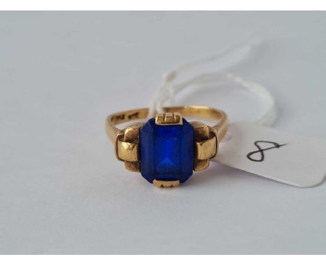 A blue stone gents ring 9ct size Q – 5.3 gms