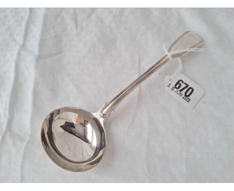 A fiddle thread pattern sauce ladle – London 1839 – 72 g.