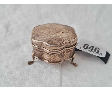 A shaped circular ring box on pad feet – 2” wide - Birmingham 1909 by S &amp; S