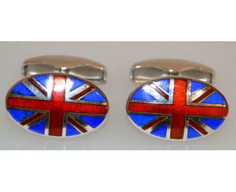 A PAIR OF SILVER AND ENAMEL UNION FLAG CUFFLINKS.