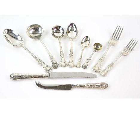 Elizabeth II silver King's Pattern canteen for twelve places, by William Yates Ltd., Sheffield 1975, comprising twelve each o