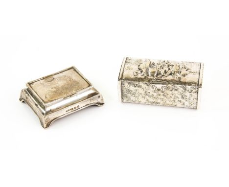 George VI silver stamp box with hinged cover on bracket feet, by Charles Edwin Turner, Birmingham, 1938, and a Continental si