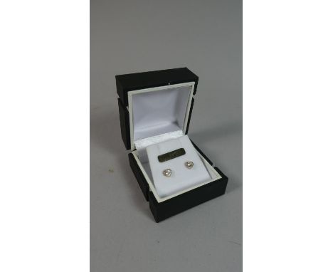 A Pair of 9ct Gold Heart Shaped Gold Stud Earrings 
