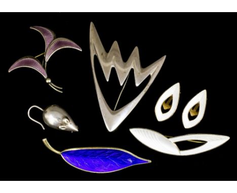 A modern Danish silver V.W. Fammih "Lightning Strike" pattern brooch, 80mm x 50mm overall, a Jemax Danish silver and enamel s