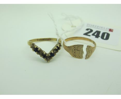 A 9ct Gold Wishbone Ring, claw set; together with a signet style ring (split / damaged). (2) 