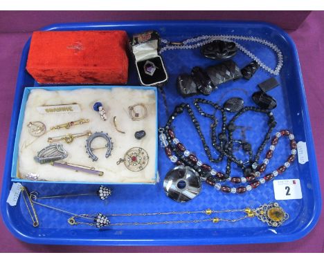 Victorian, Edwardian and Later Jewellery, including openwork pendants, bead and other necklaces, banded agate brooch (damages