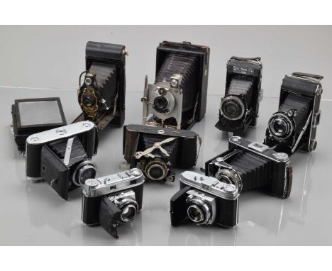 A Tray of Folding Cameras, an Ensign Folding Kilto, G, Kodak Retina 1b, shutter sticking, G, Retina IIIc, AF, Hodak Six-30, G