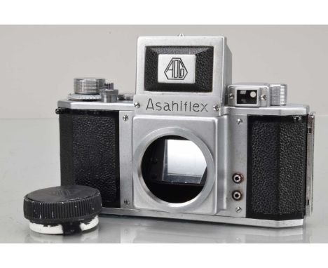An Asahiflex IA Camera Body, serial no 41423, shutter not working, body G-VG
