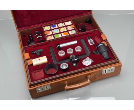 A Kodak Retina Copy Stand Kit, in large fitted, case, with 34 x  21cm & 26 x 14.5cm glass plates, three sets of copy stand le