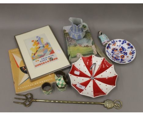 A small quantity of decorative miscellaneous including a Midwinter Stylecraft red polka dot umbrella tea plate, etc