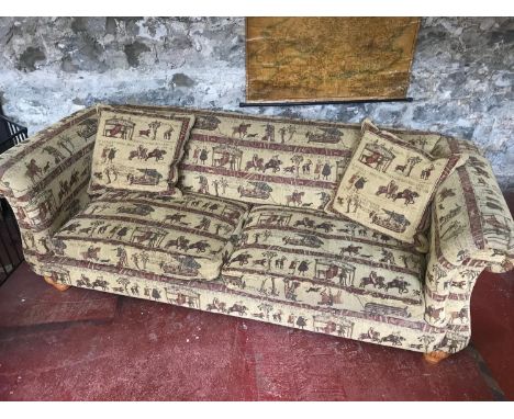 Large scroll back and sides tapestry fabric sofa. In very good condition. Measures 82x235x104cm. 