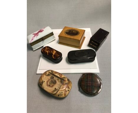 A Lot of various sized antique boxes which includes 2 Horn snuff boxes, Hand carved ornate snuff box, Mauchline ware box and 