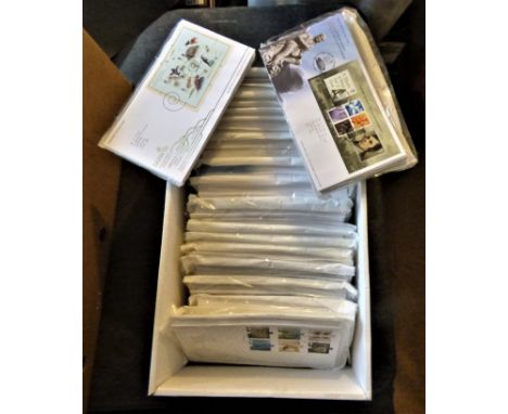 Great Britain 2008-2009 Valuable stock with covers of most sets and Min Sheets with a range od H/S's. Light duplication (250 