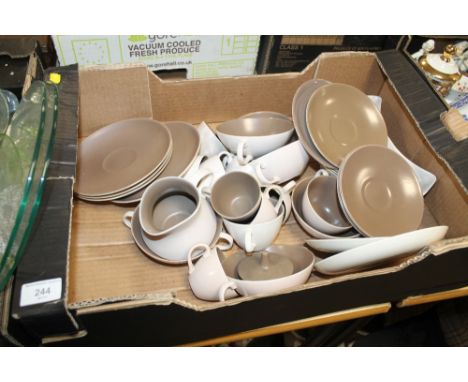 A TRAY OF POOLE TEA AND DINNER WARE 