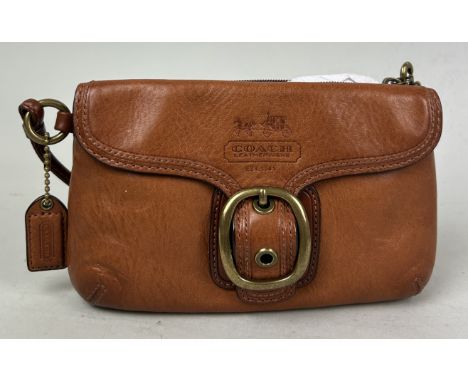 A COACH TAN LEATHER MINI HAND BAG ALONG WITH A PURSE (2)18cm L