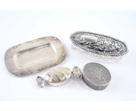 FOUR .925 STERLING SILVER PILL OR TRINKET BOXES AND TRAY INCLUDING GLASSWeight: 127gms