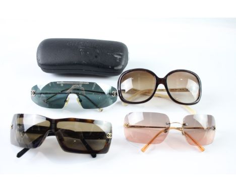 DESIGNER SUNGLASSES/GLASSES INCLUDING CHANEL WITH CASES (4)