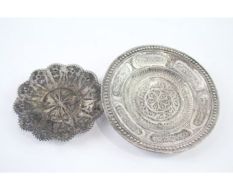 TWO .925 AND .950 SILVER FILIGREE TRINKET/PIN DISHESWeight: 82gms