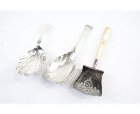 THREE .925 STERLING SILVER SPOONS INCLUDING CADDY GEORGIANWeight: 42gms