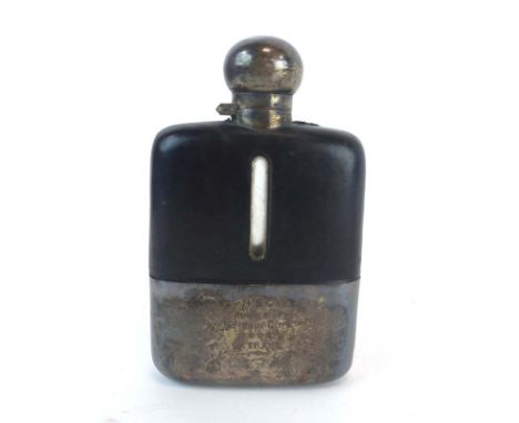 A silver mounted hip flask with bayonet cap, James Dixon, Sheffield 1922, l. 14.5 cm CONDITION REPORT: Heavy wear and tarnish