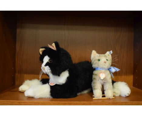 Steiff 'Susi' (01246), together with Koko Cat (0032), with certificates  