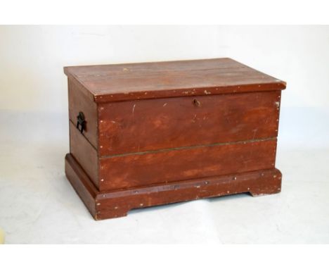 Large late 19th/early 20th Century stained wooden trunk or chest, 103cm wide  