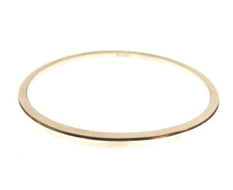 9ct gold bangle of heavy gauge, 24.4g approx  