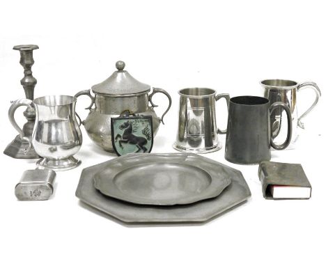 Quantity of pewter mugs, plates, metal beakers, EPNS pint mug&nbsp;and other metalware (1 box)&nbsp;