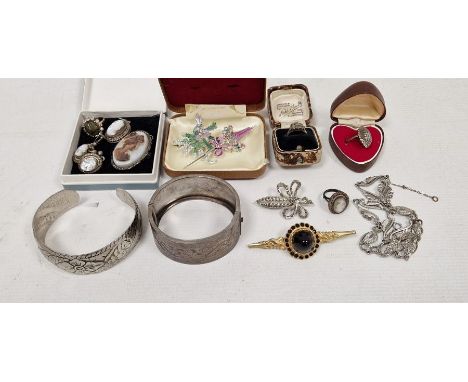 Small amount of costume jewellery&nbsp;including silver bangle, assorted rings, a mother-of-pearl cameo, silver-mounted cameo