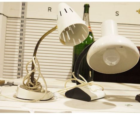 Two vintage desk lamps (2)&nbsp;