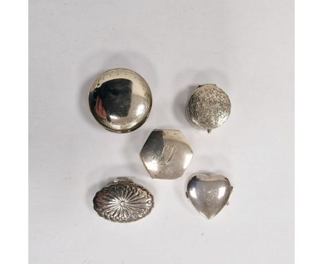 Early 20th century miniature silver circular trinket box, engraved decoration with shield, Birmingham 1911, a modern heart-sh