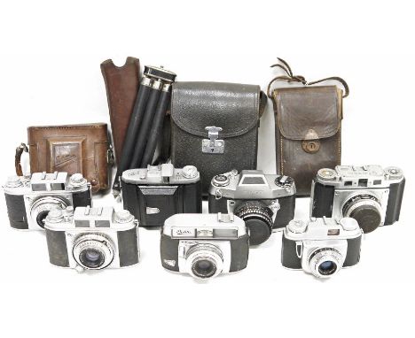 Assortment of vintage cameras and related items to include a Rawn Gloria 35mm camera, Balder Prontor SVS camera, etc (one box