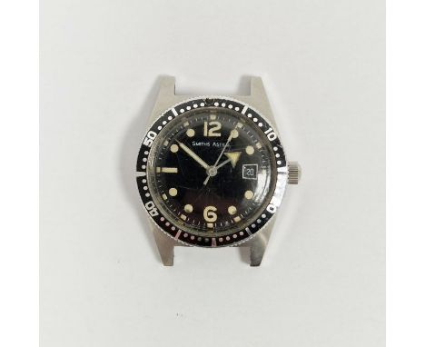 Smiths Astral Gentleman's 'Skin Diver' wristwatch, ref CM 4501, the black dial with luminous hands and hour markers, date win