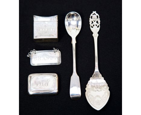 A silver Dutch spice box together with a monogrammed silver snuff box, 'Brandy' decanter label and two teaspoons approx 2.86o