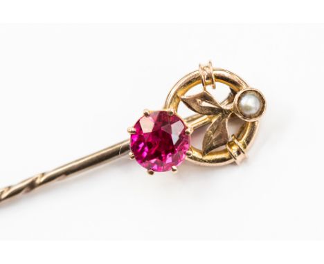  9ct gold synthetic ruby and pearl stick pin