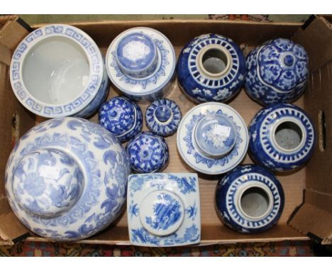 Assorted blue and white Chinese and European ware, including ginger jars, tea caddy's, Ringtons tea caddy, jardiniere, etc (o